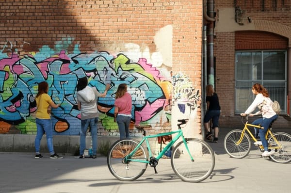 Dicas para explorar a sua cidade de forma criativa e divertida